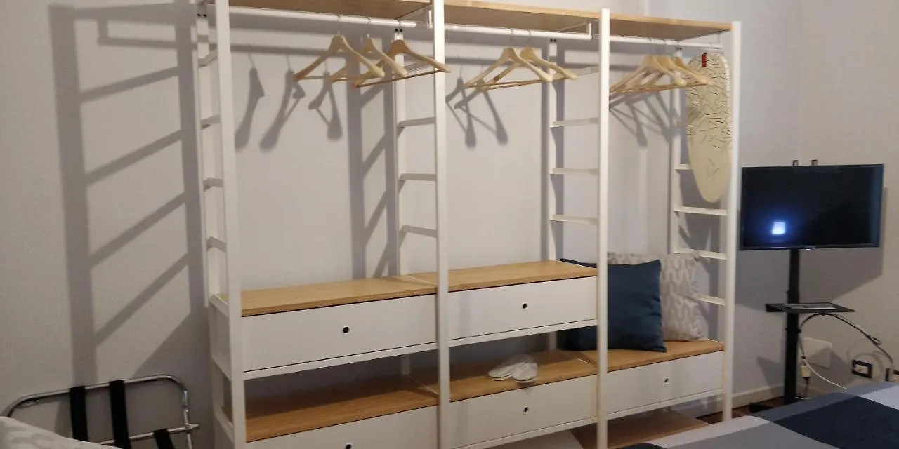 La Ca Meneghina Milano , Bilocale 55 Mq Milano Apartment  Milan